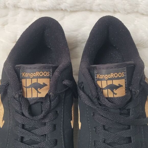 KangaRoos ROOS Sneakers Lace Up Black Gold Embroidered Side Emblems Size 6 - Picture 9 of 11